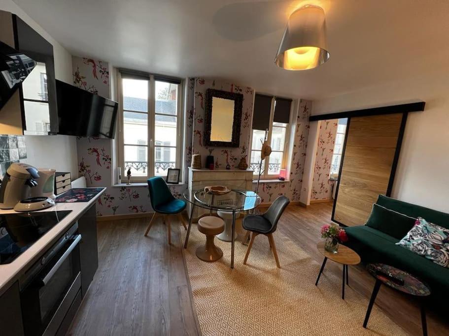 Les Pyou-Pyous Apartment Нанси Екстериор снимка